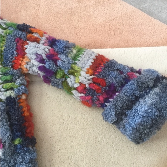 NORMA OF TORONTO VINTAGE COLLECTIBLE SWEATER - Picture 5 of 7